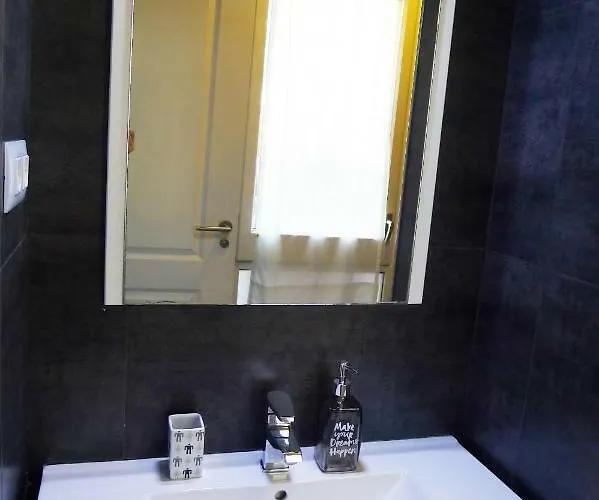 Cala Balmins Sea View Apartman *
